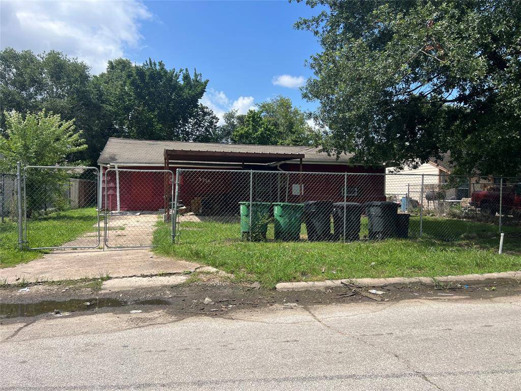 Houston, TX 77033,5719 Southwind ST