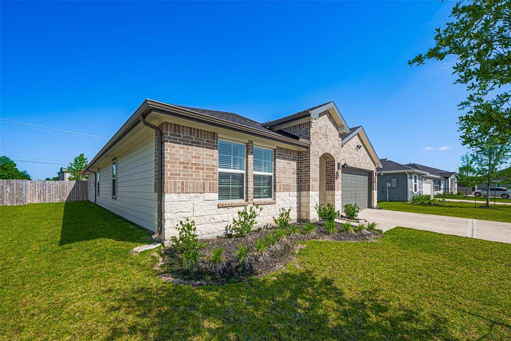 Alvin, TX 77511,1004 Great Barracuda Lane