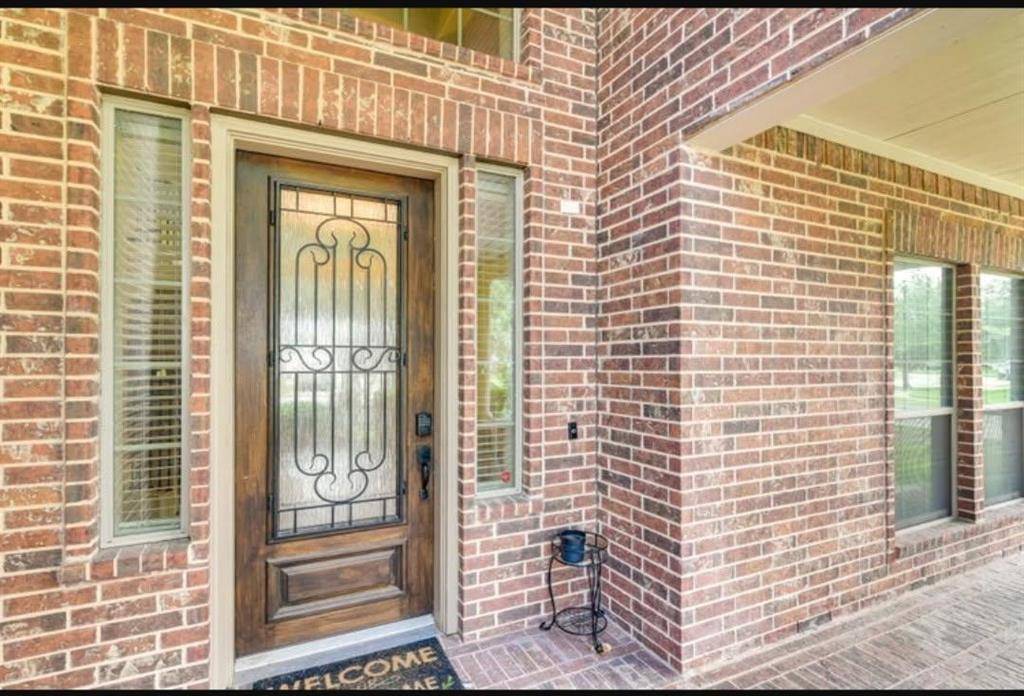 Rosharon, TX 77583,9439 Emerald Lakes DR