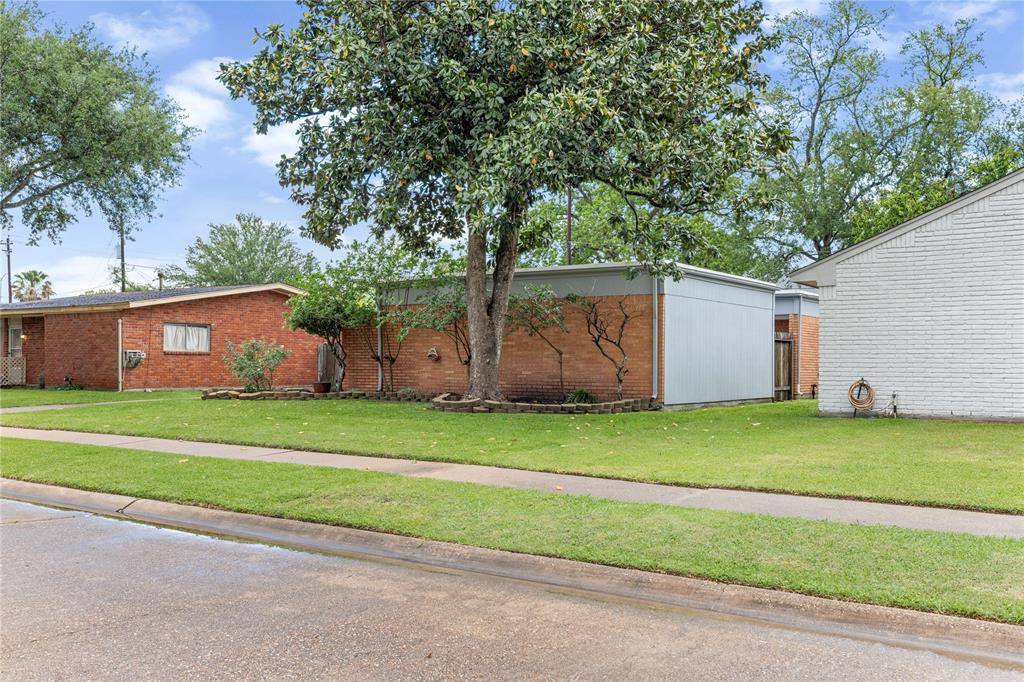 Deer Park, TX 77536,1112 Helen DR
