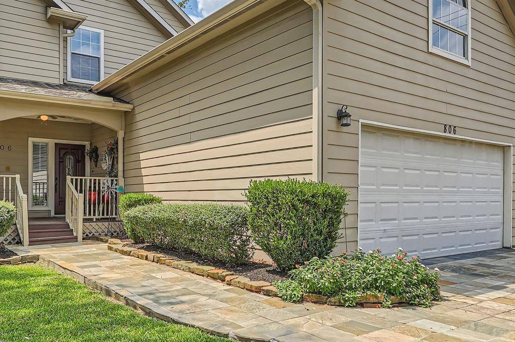 Houston, TX 77009,806 E 29th ST