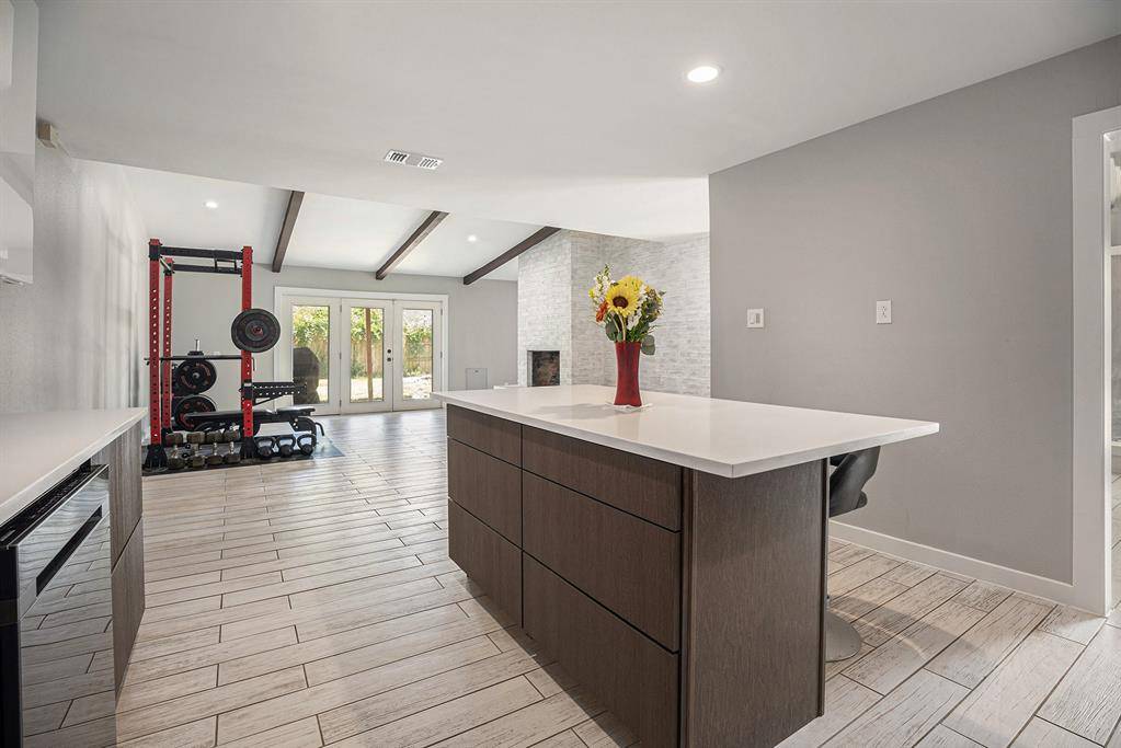El Lago, TX 77586,330 Pebblebrook DR