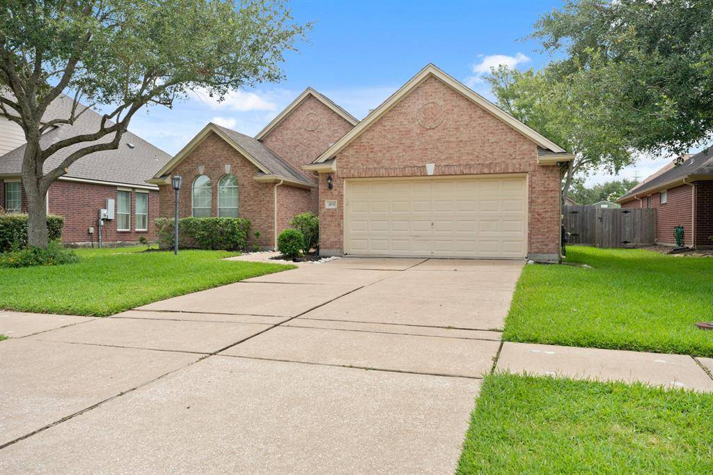League City, TX 77573,308 Green Cedar DR