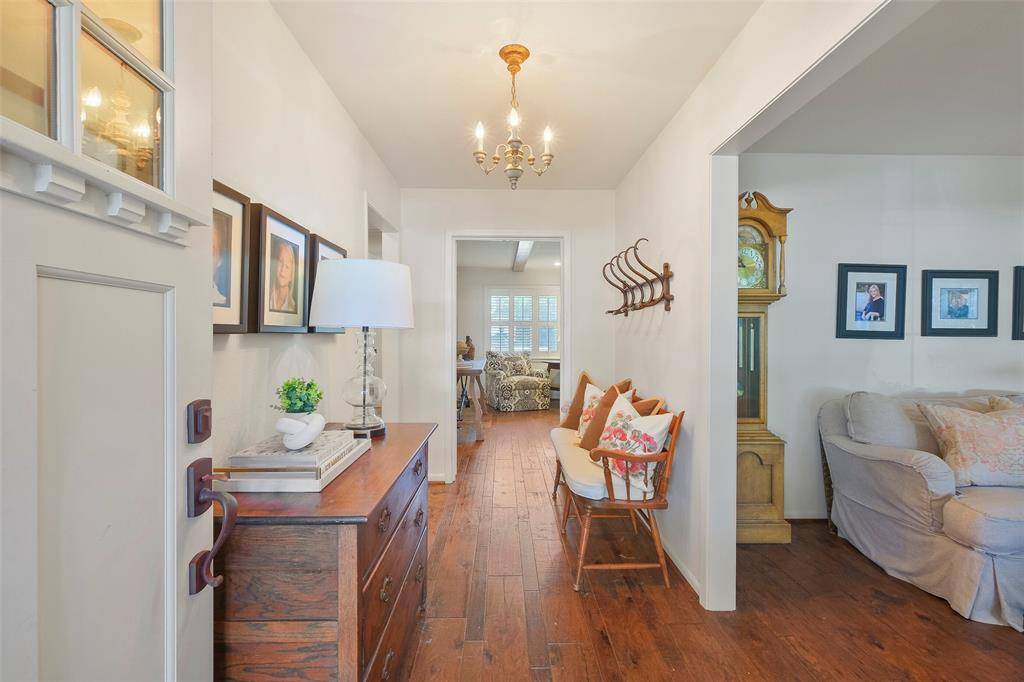 Houston, TX 77042,10047 Olympia DR