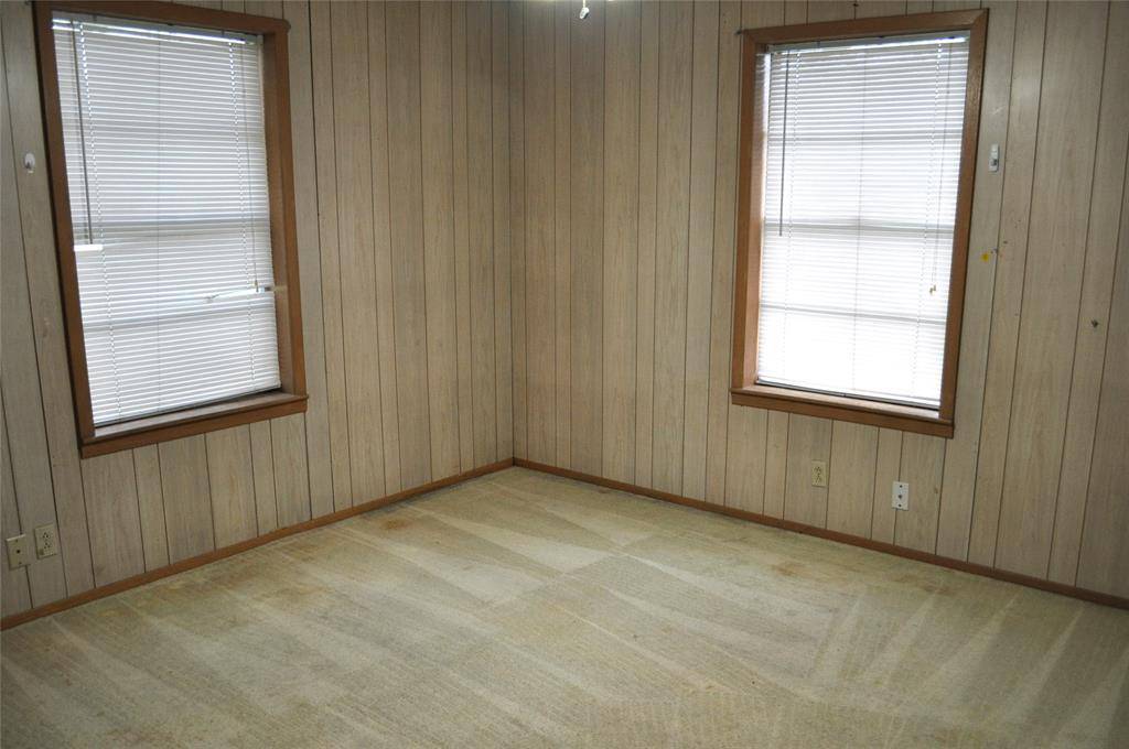 La Grange, TX 78945,616 N Madison ST