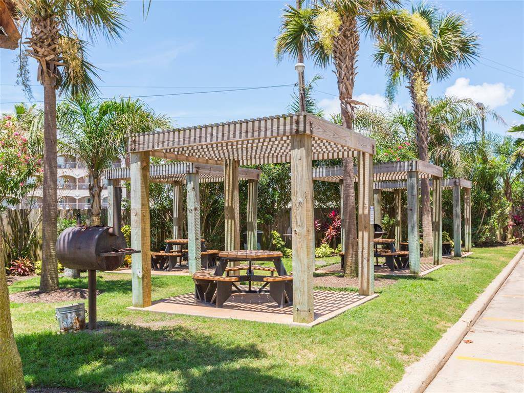 Galveston, TX 77551,6102 Seawall BLVD #176