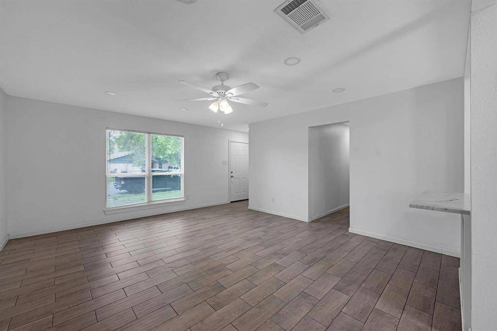 Austin, TX 78744,4707 Dove Springs DR