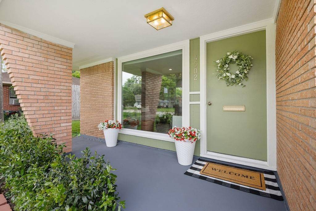 Houston, TX 77092,4502 Lido LN