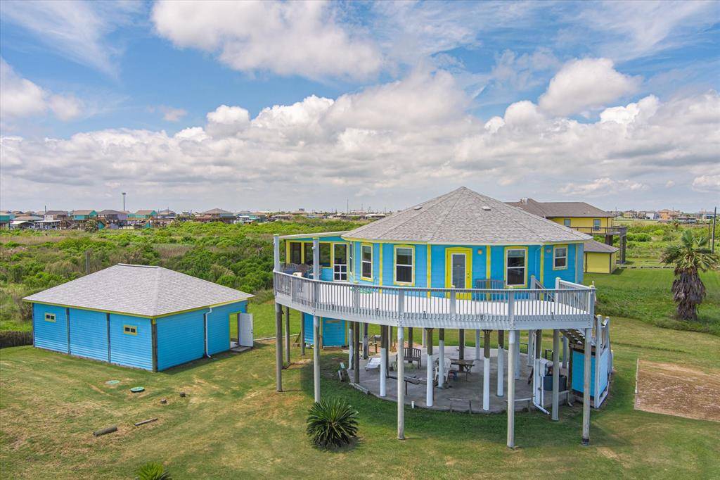 Crystal Beach, TX 77650,865 Main ST