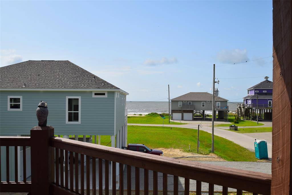 Crystal Beach, TX 77650,944 Raymond