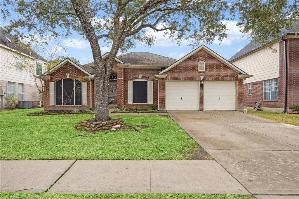 League City, TX 77573,5111 Winterwood DR