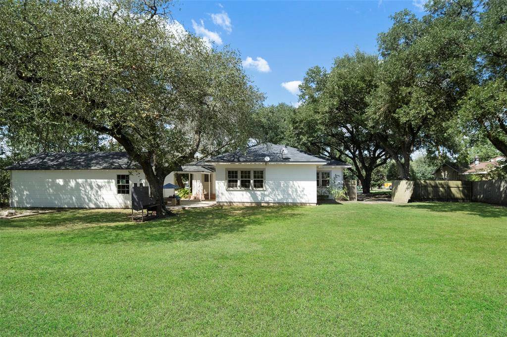 Madisonville, TX 77864,1414 E Main ST