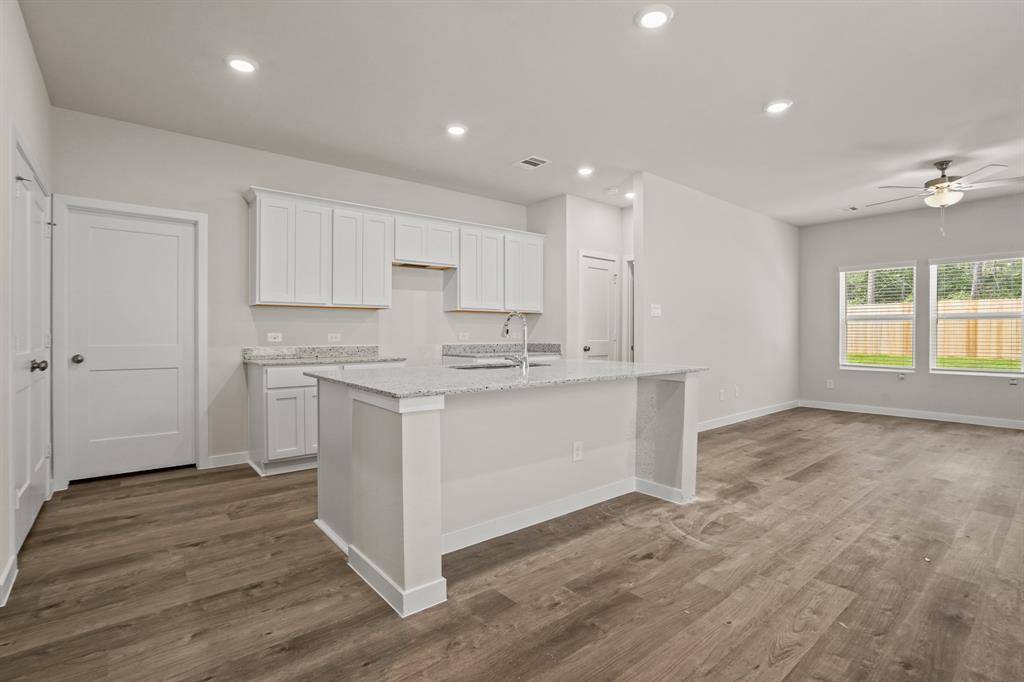 Porter, TX 77365,21206 Rising Heights ST