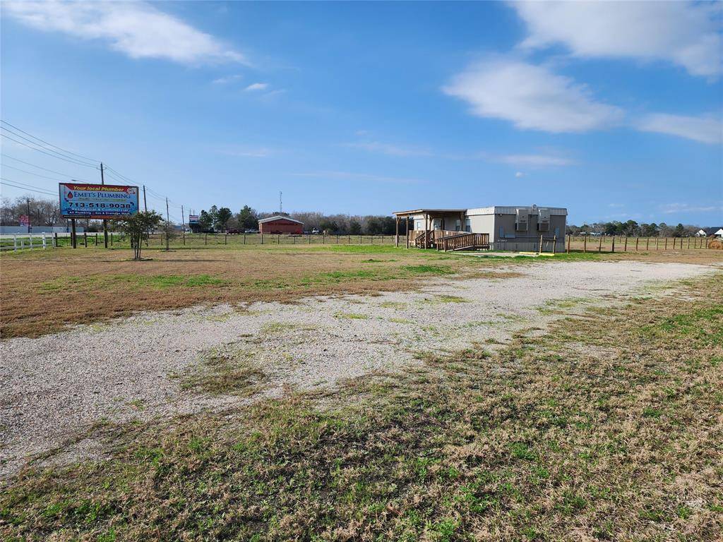 Alvin, TX 77511,3373 E Highway 6