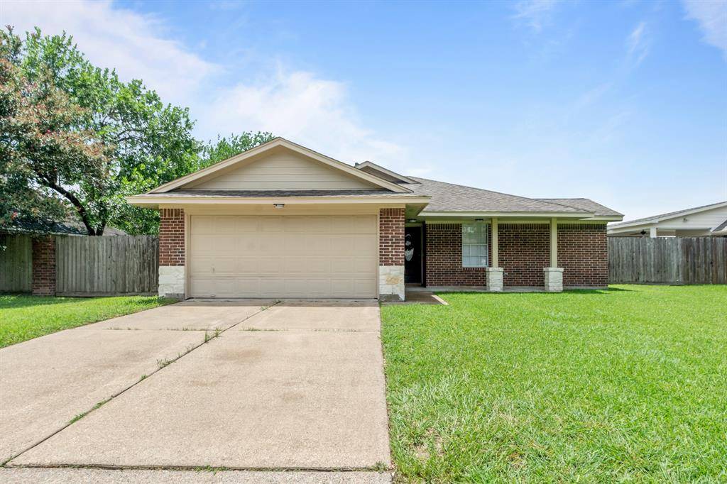La Porte, TX 77571,2215 Loc Loma LN