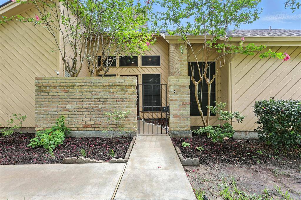 Houston, TX 77043,2618 Fontana DR