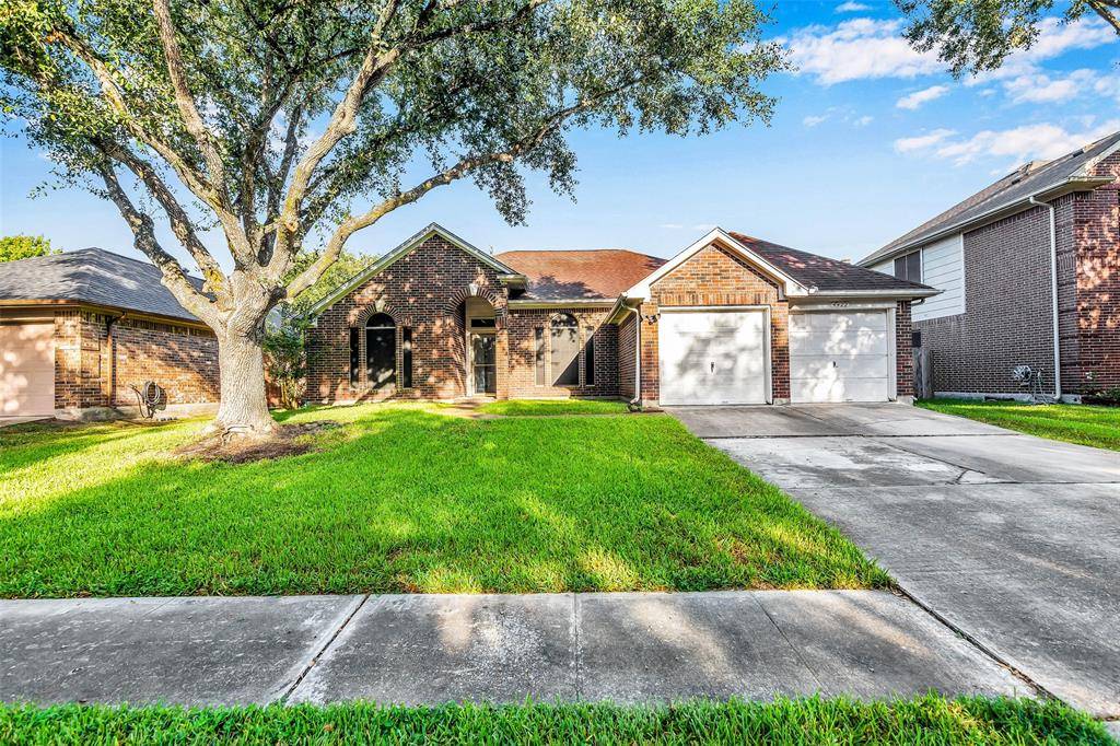 Friendswood, TX 77546,4422 Girl Scout LN