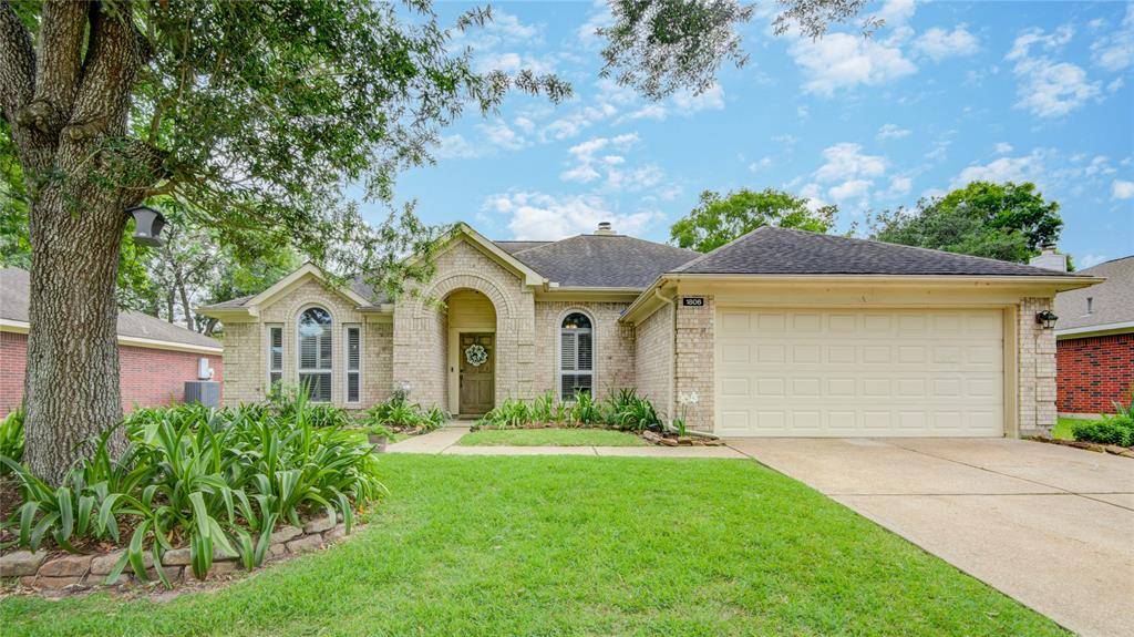 Pearland, TX 77581,1806 Oak Hollow DR W