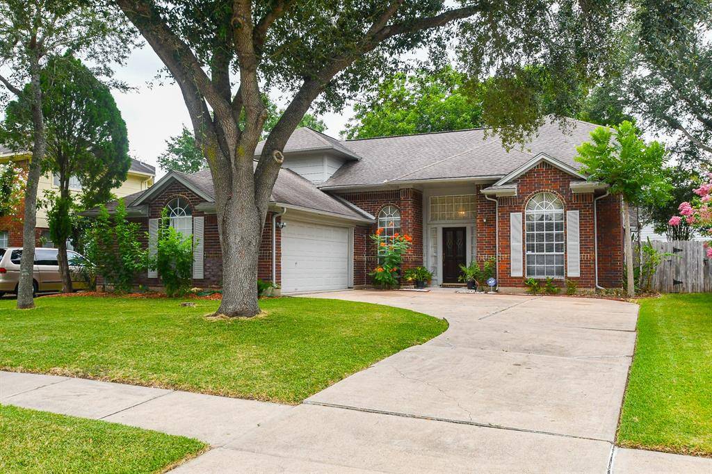 Sugar Land, TX 77479,6515 Oakburl CT