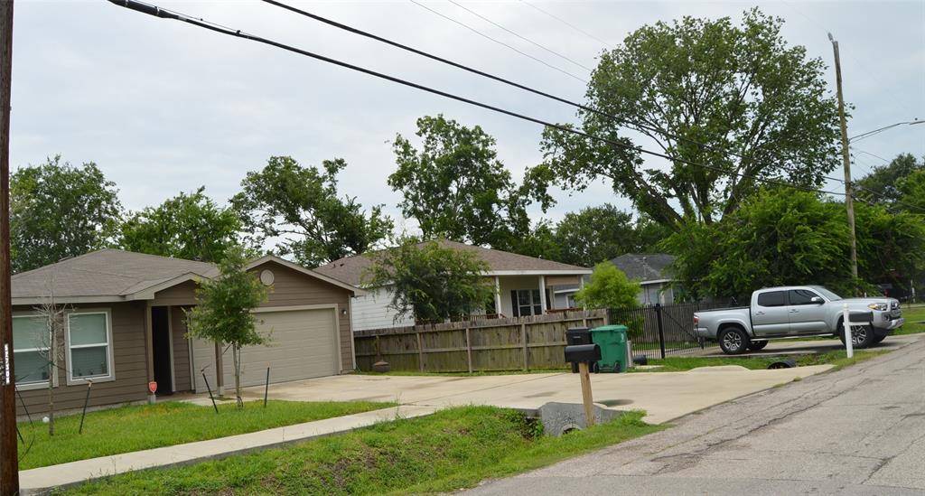Houston, TX 77028,5603 Bacher ST
