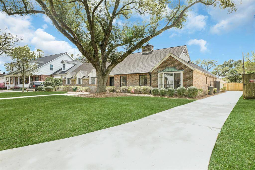 Houston, TX 77063,7525 Briar Rose DR