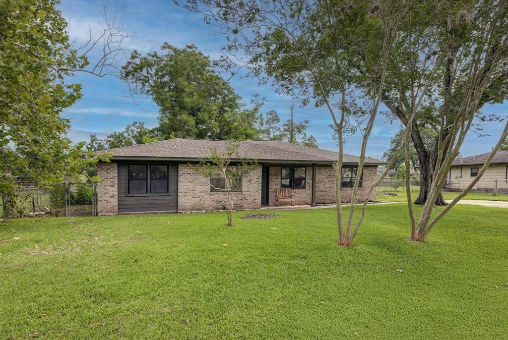 Richwood, TX 77531,229 Burkett ST
