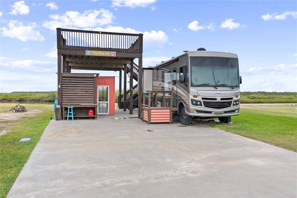 Gilchrist, TX 77617,1471 Van Sant