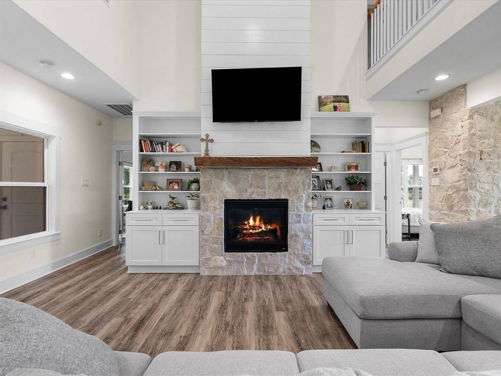 Santa Fe, TX 77517,8253 Carolyn ST