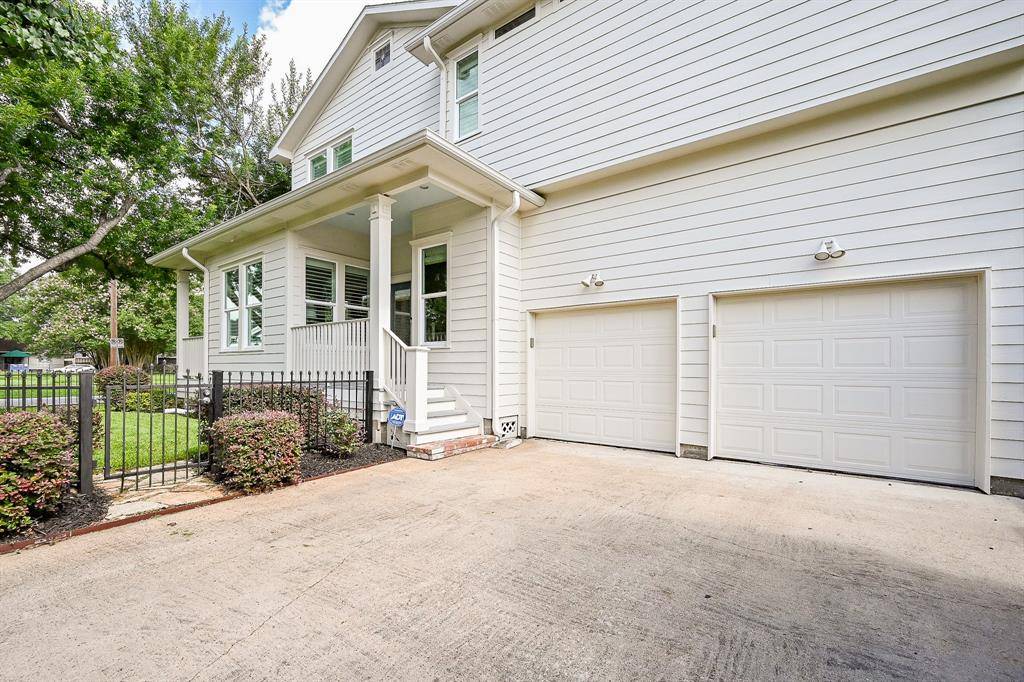 Houston, TX 77008,1502 Nicholson ST