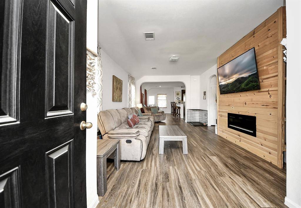 Houston, TX 77044,10330 Douglas Fir Villa AVE