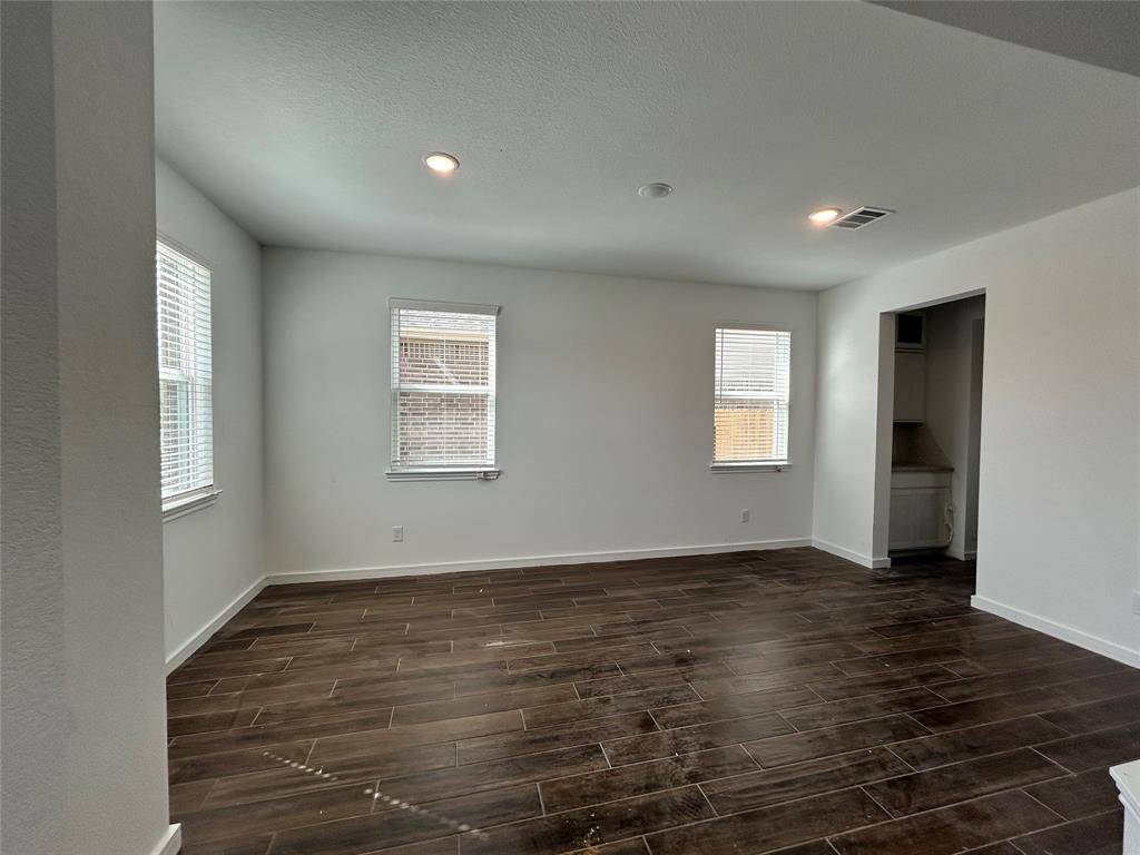 League City, TX 77573,6215 Amberwood DR
