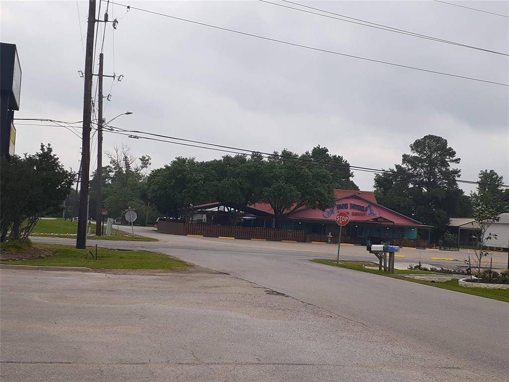 Magnolia, TX 77355,803 Larue