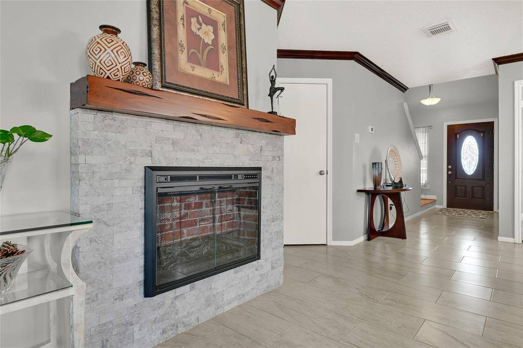 Sugar Land, TX 77478,1810 Northcliff PL