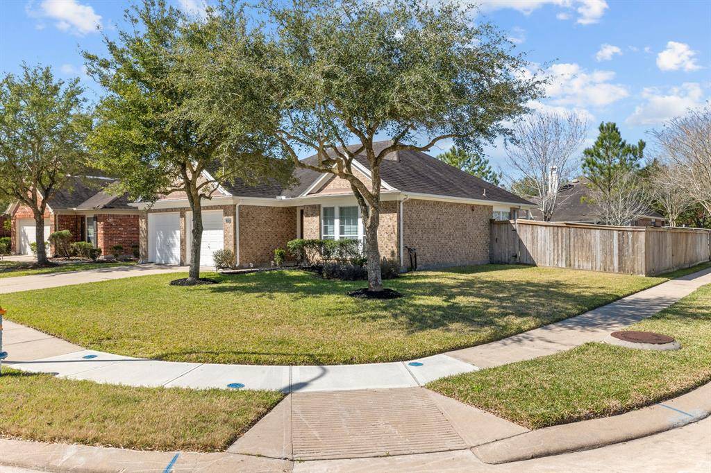 Pearland, TX 77584,2902 Emerald Brook LN