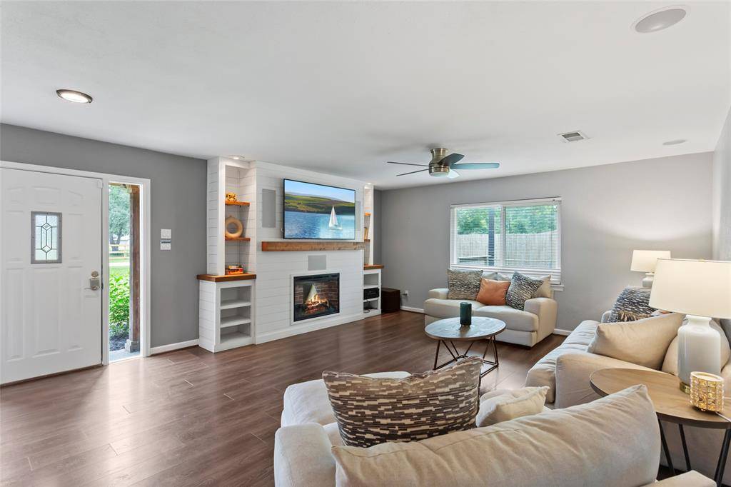 Santa Fe, TX 77510,12415 32nd ST