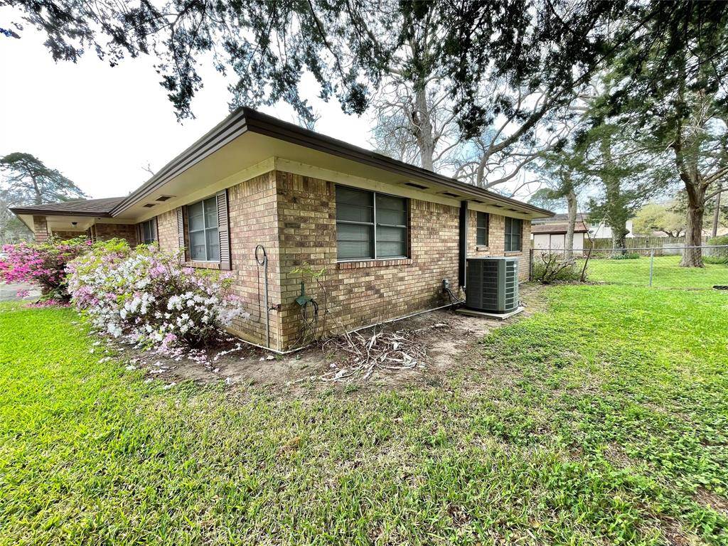 Clute, TX 77531,144 Cannon ST