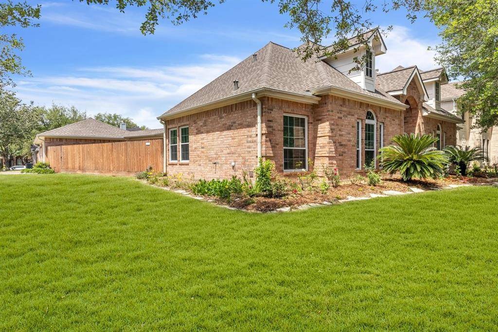 Friendswood, TX 77546,1218 Eagle Lakes DR