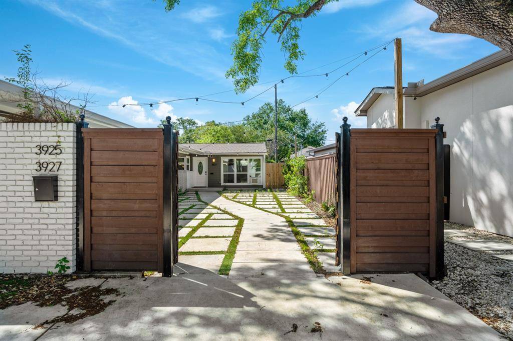 Houston, TX 77005,3925-3927 Childress ST