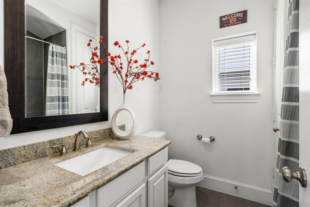 Houston, TX 77003,816 Ennis ST