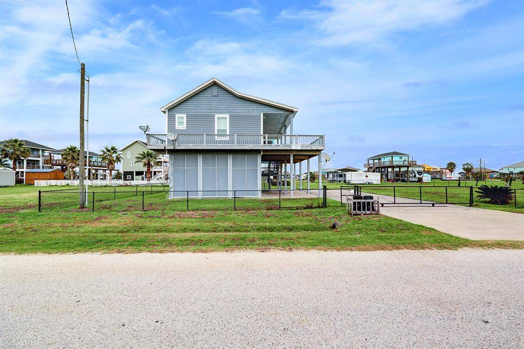 Crystal Beach, TX 77650,872 O'Neal RD