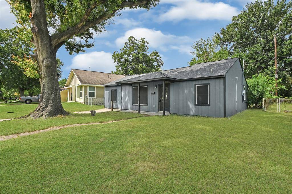Houston, TX 77088,10010 Gloyna ST