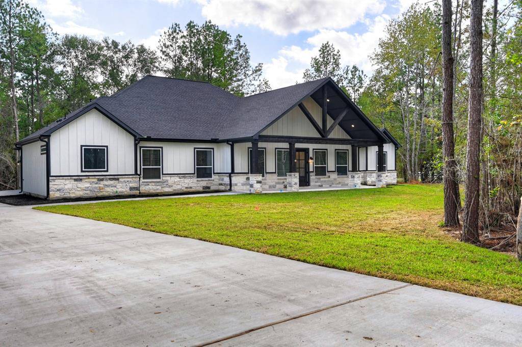 Plantersville, TX 77363,15912 Post Oak RD