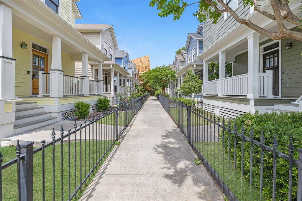 Houston, TX 77008,1055 W 16th ST