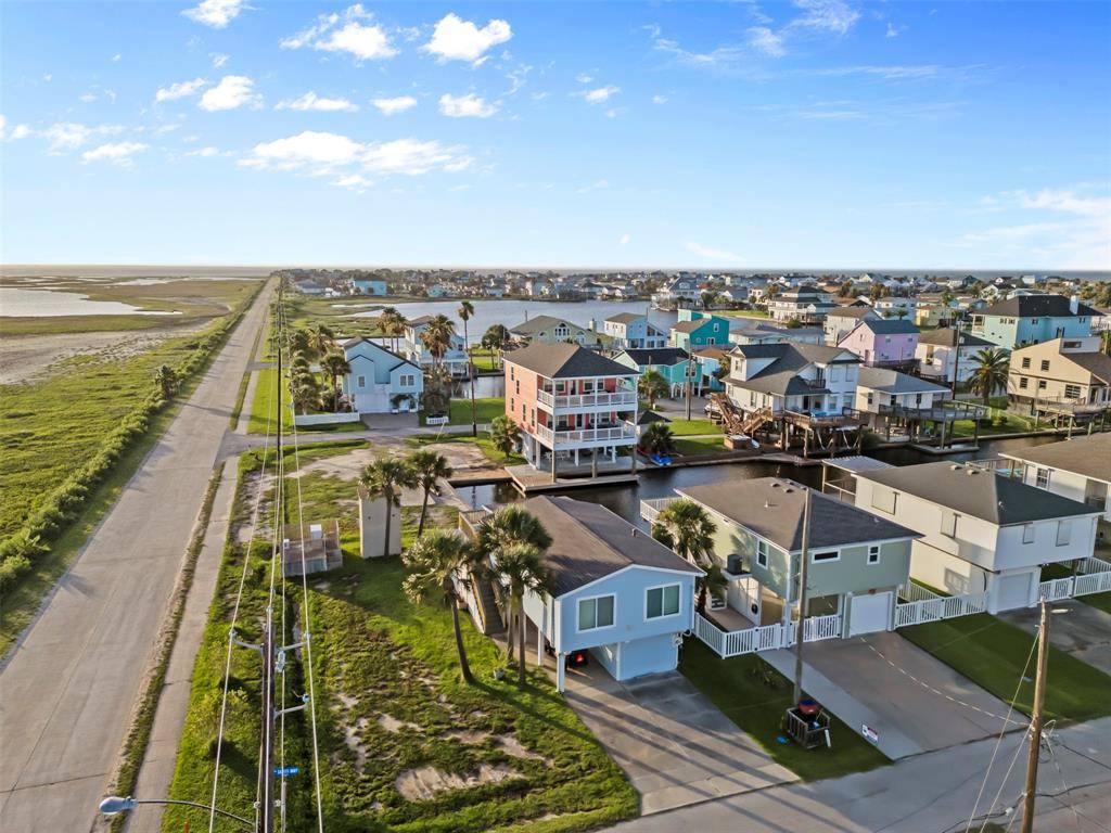Jamaica Beach, TX 77554,16718 Tahiti WAY
