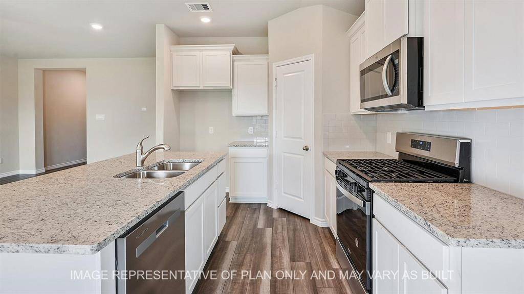 Brenham, TX 77833,906 Legrand ST