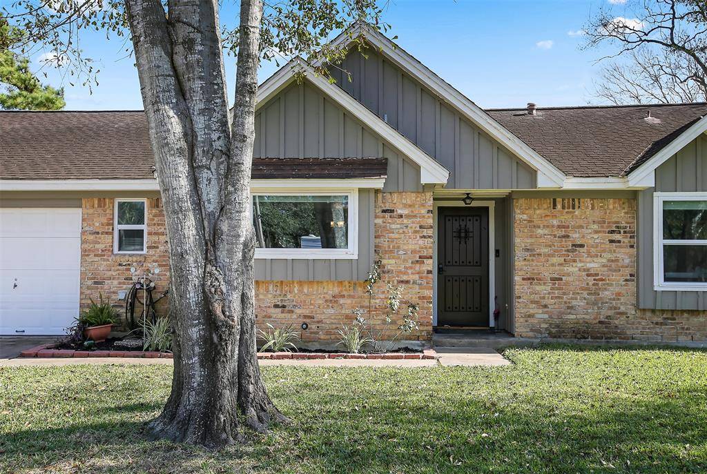 Dickinson, TX 77539,4110 Pine Shadows ST