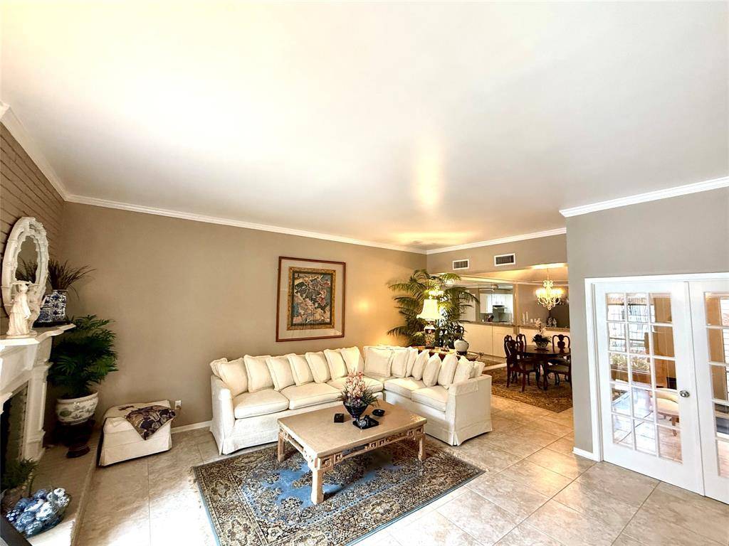 Houston, TX 77025,4058 Breakwood DR