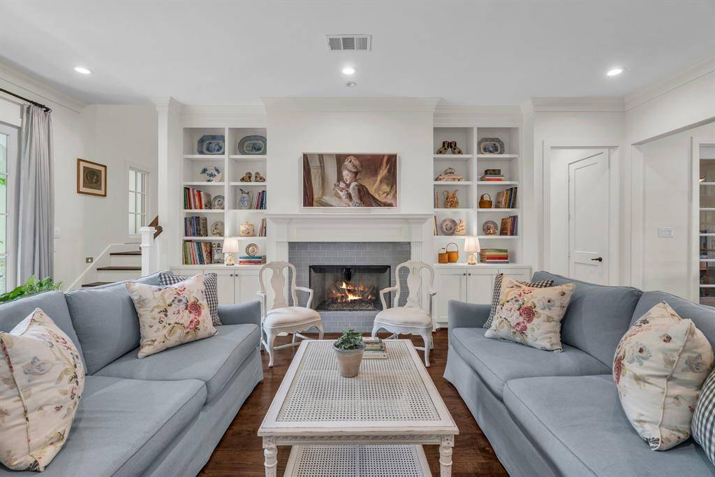 Houston, TX 77079,710 W Forest DR