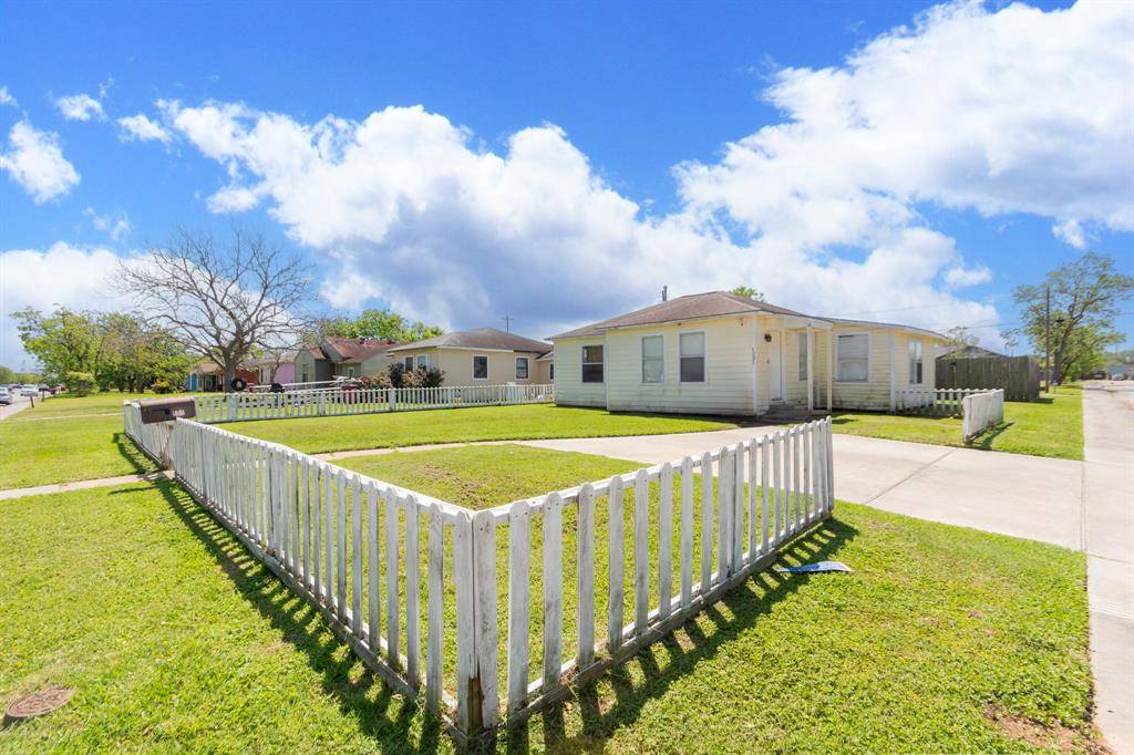 Freeport, TX 77541,1231 W 7th ST
