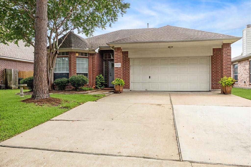 Houston, TX 77095,17227 Horsetooth Canyon DR